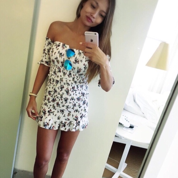 Meet your Posher, Stephanie - Picture 2 of 5